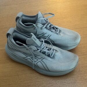 ASICS Men's Cool Gray Athletic Shoes